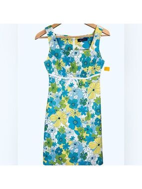 City Triangles Babydoll Sheath Blue and Yellow Floral Dress Small (p2p 16”)